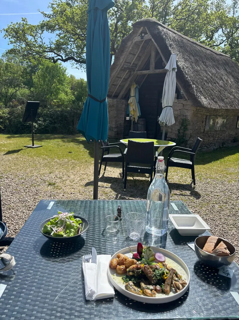 Lunch at the Auberge de Kerhinet with local seasonal ingredients