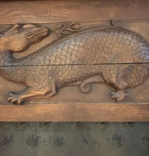 Salamander sculpture Pont-Aven